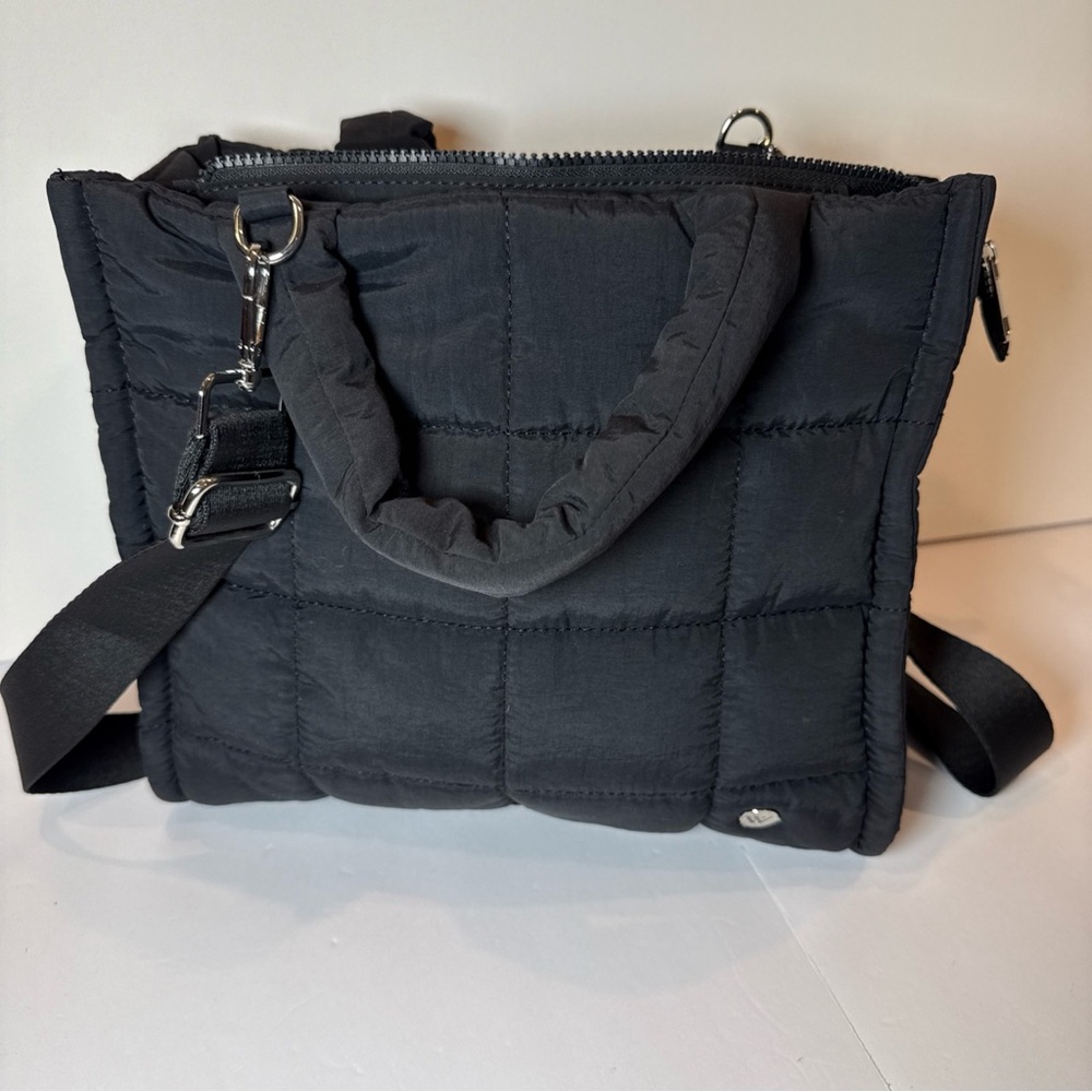 WESTBRONCO Puffy Women’s Travel Bag Medium Size Soft Cloudcore Style Pre-Owned